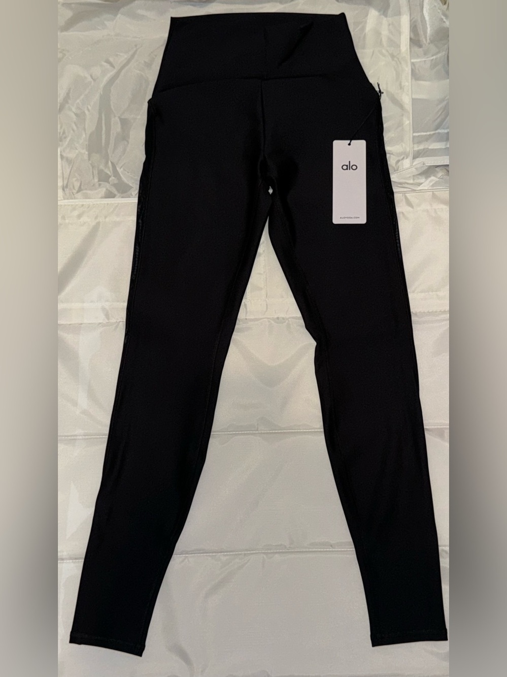 ALO Yoga Airlift High-Waist Mesh Infatuation Legging Black M New - Picture 4 of 6